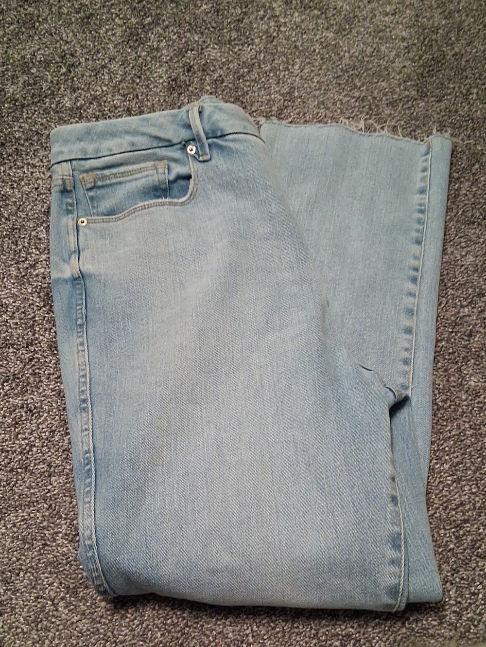 Good American Light Wash Straight Leg Jeans